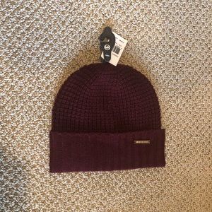Michael Kors maroon hat